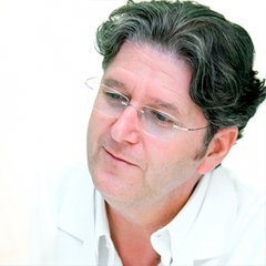 Juan José Jimenez, Farmacéutico - Farmacia Jiménez