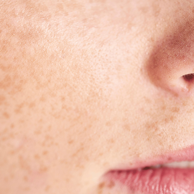 mujeres frente al espejo